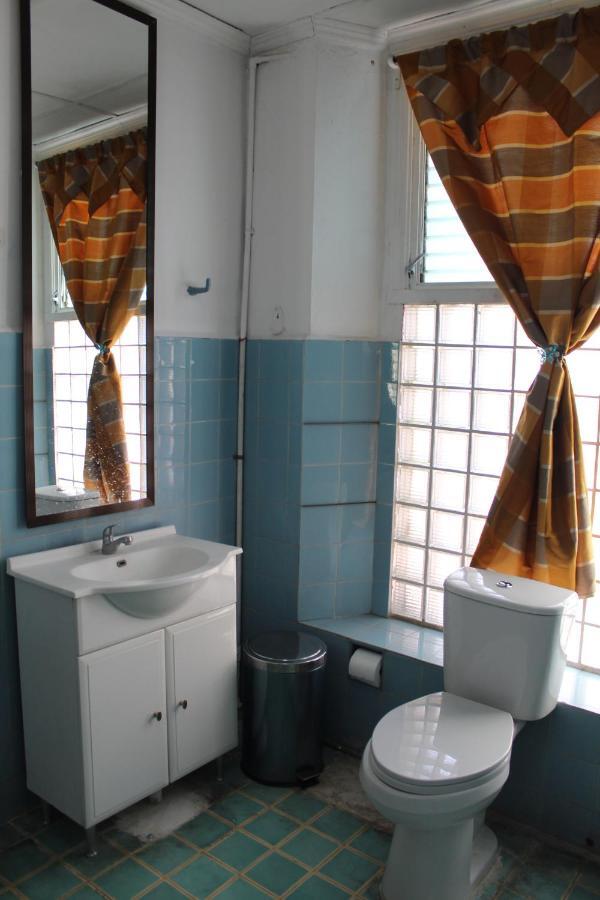 Hostal Velvet Plaza Santa Ana Bagian luar foto